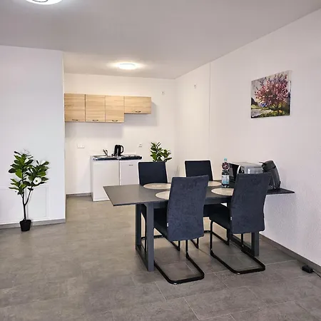 My Europaallee 26 Apartment *